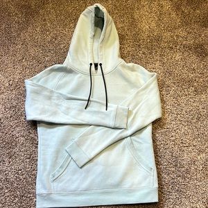 Alphalete women’s hoodie